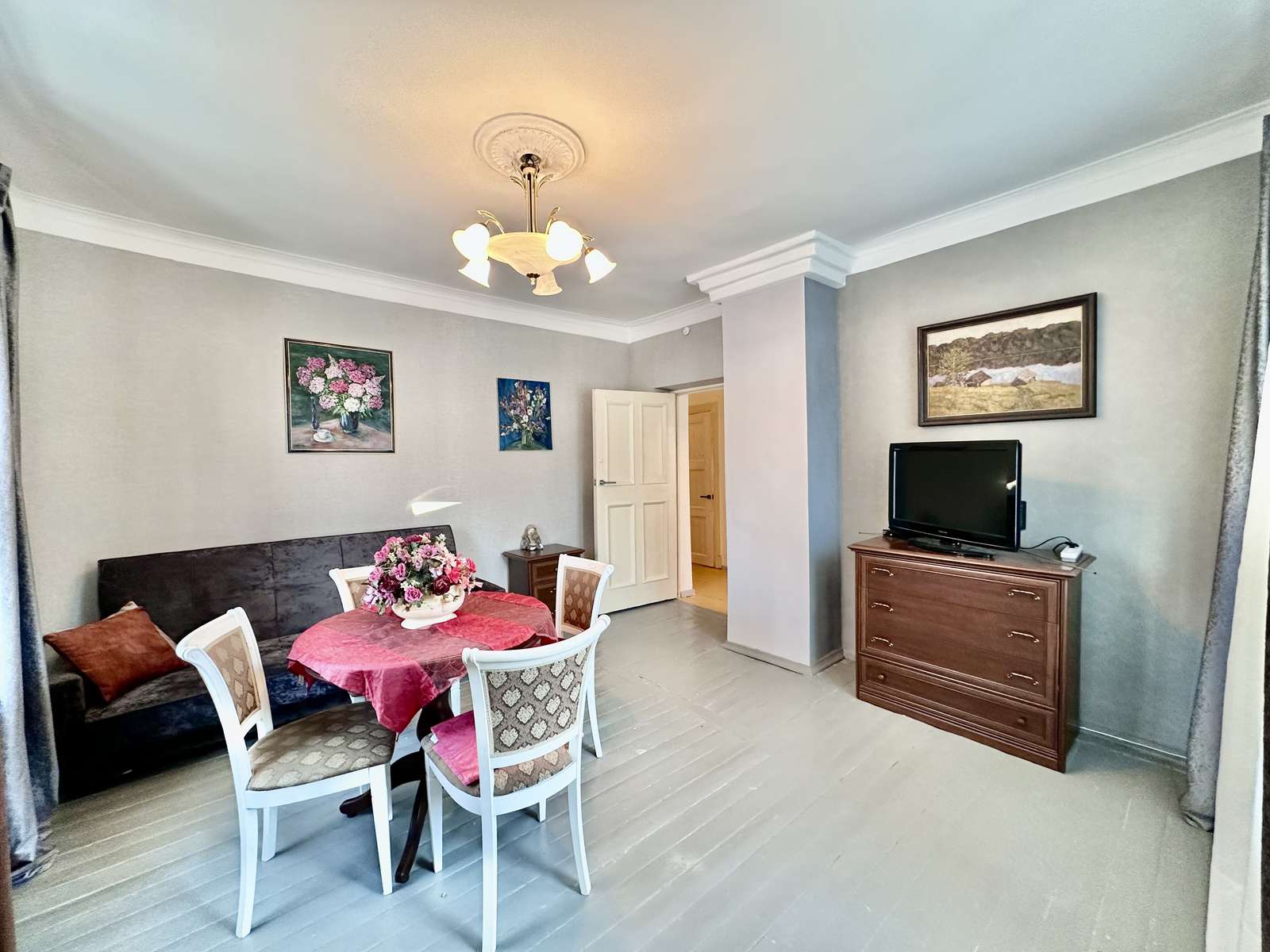 2-комнатная квартира, 58,2 м² — Михайлова улица, 31