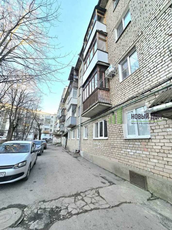 2-комнатная квартира, 42 м² — Десятинная улица, 31