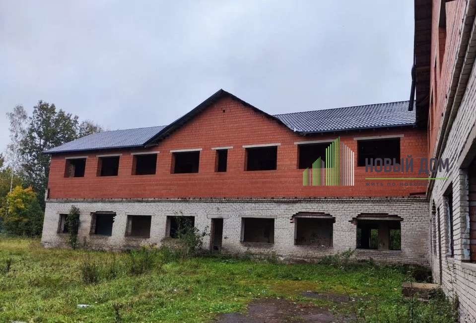 Коммерческая, 900 м² — Центральная, 21