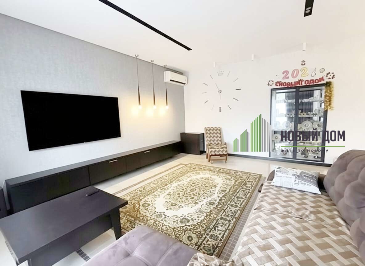 Коттедж, 250 м² — улица Чапаева