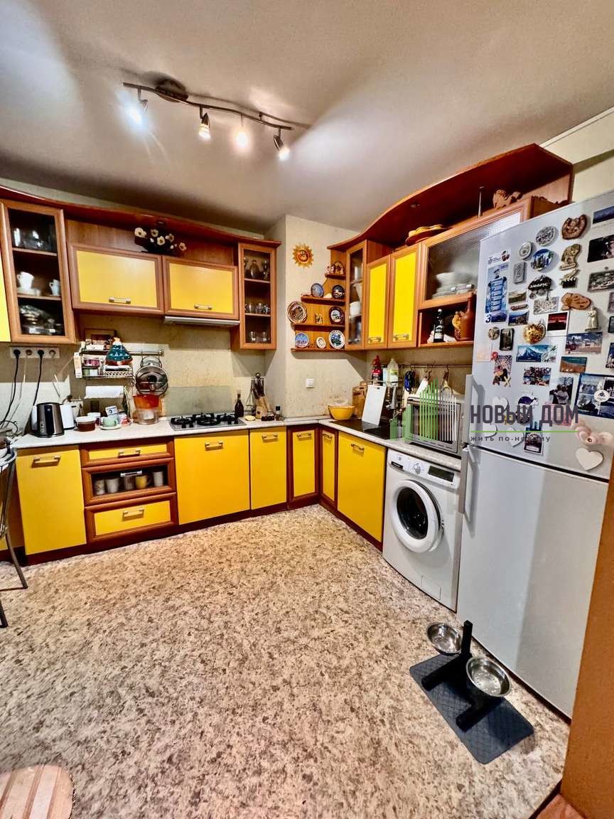 3-комнатная квартира, 63 м² — Кочетова улица, 10к1