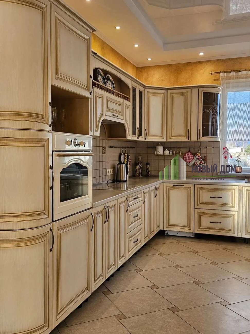 Коммерческая, 280 м² — , 48
