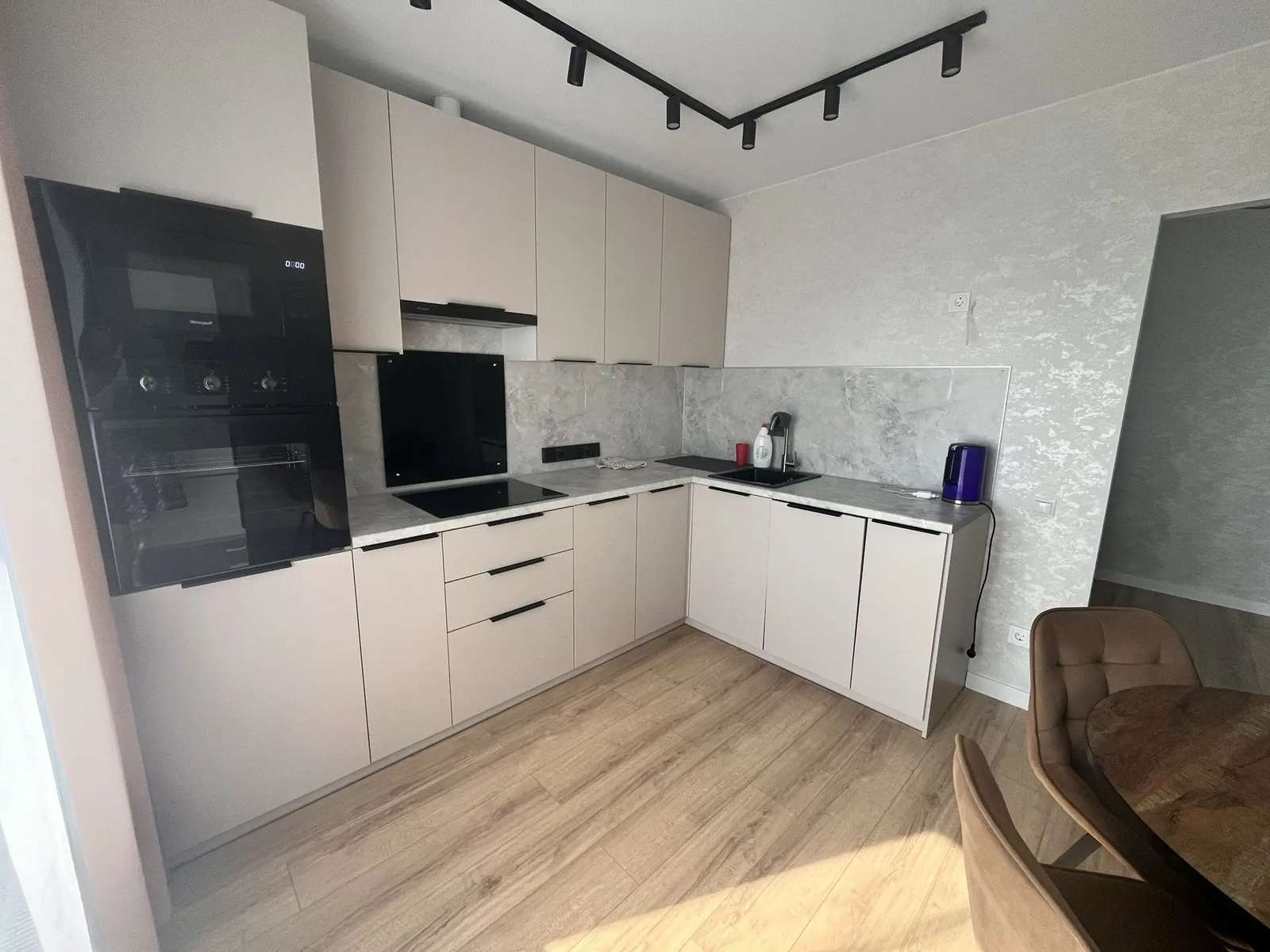 2-комнатная квартира, 60 м² — Королева улица, 16