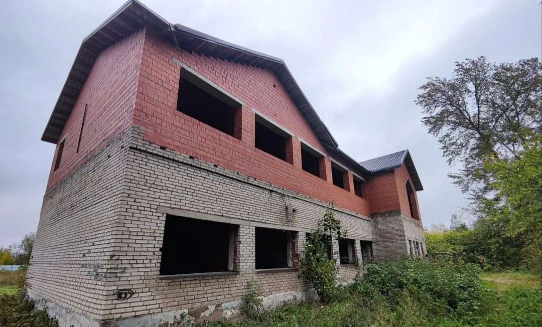 Коммерческая, 900 м² — Центральная, 21
