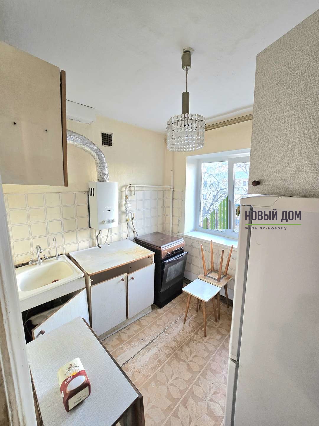 2-комнатная квартира, 42 м² — Десятинная улица, 31