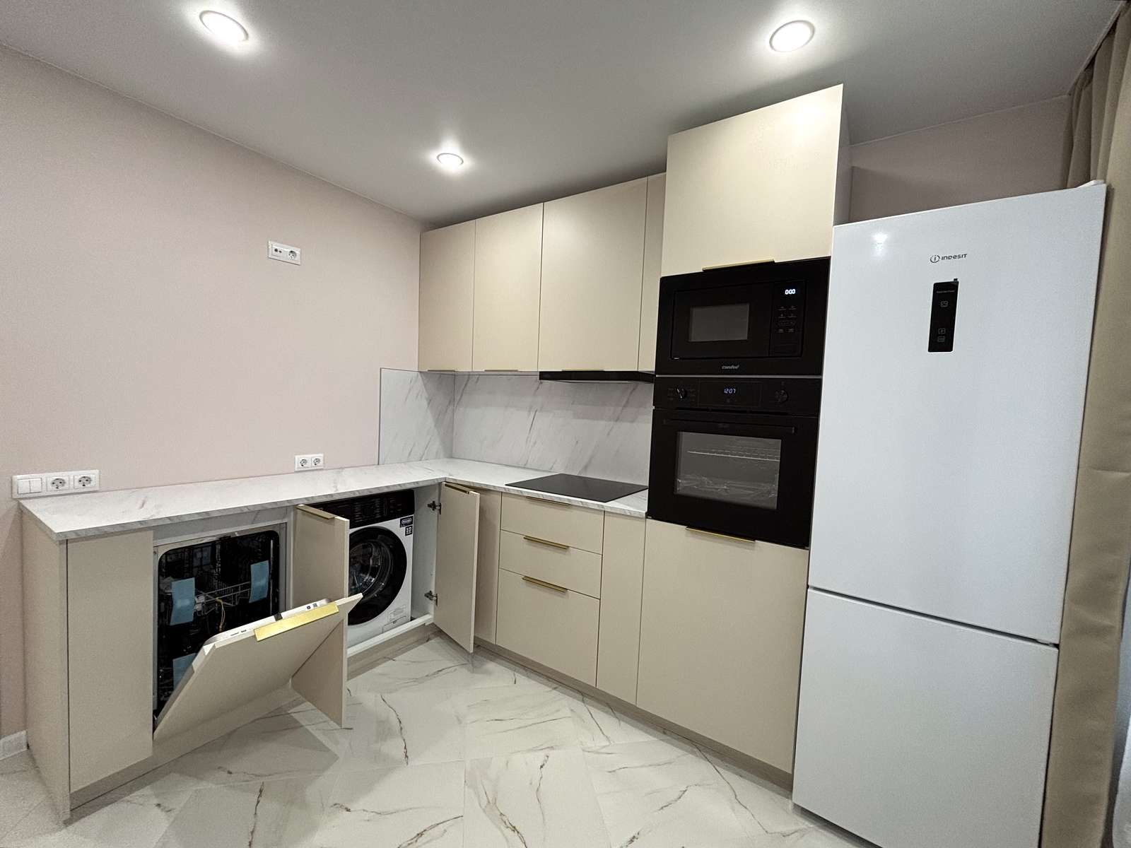 2-комнатная квартира, 60 м² — Королева улица, 22к2