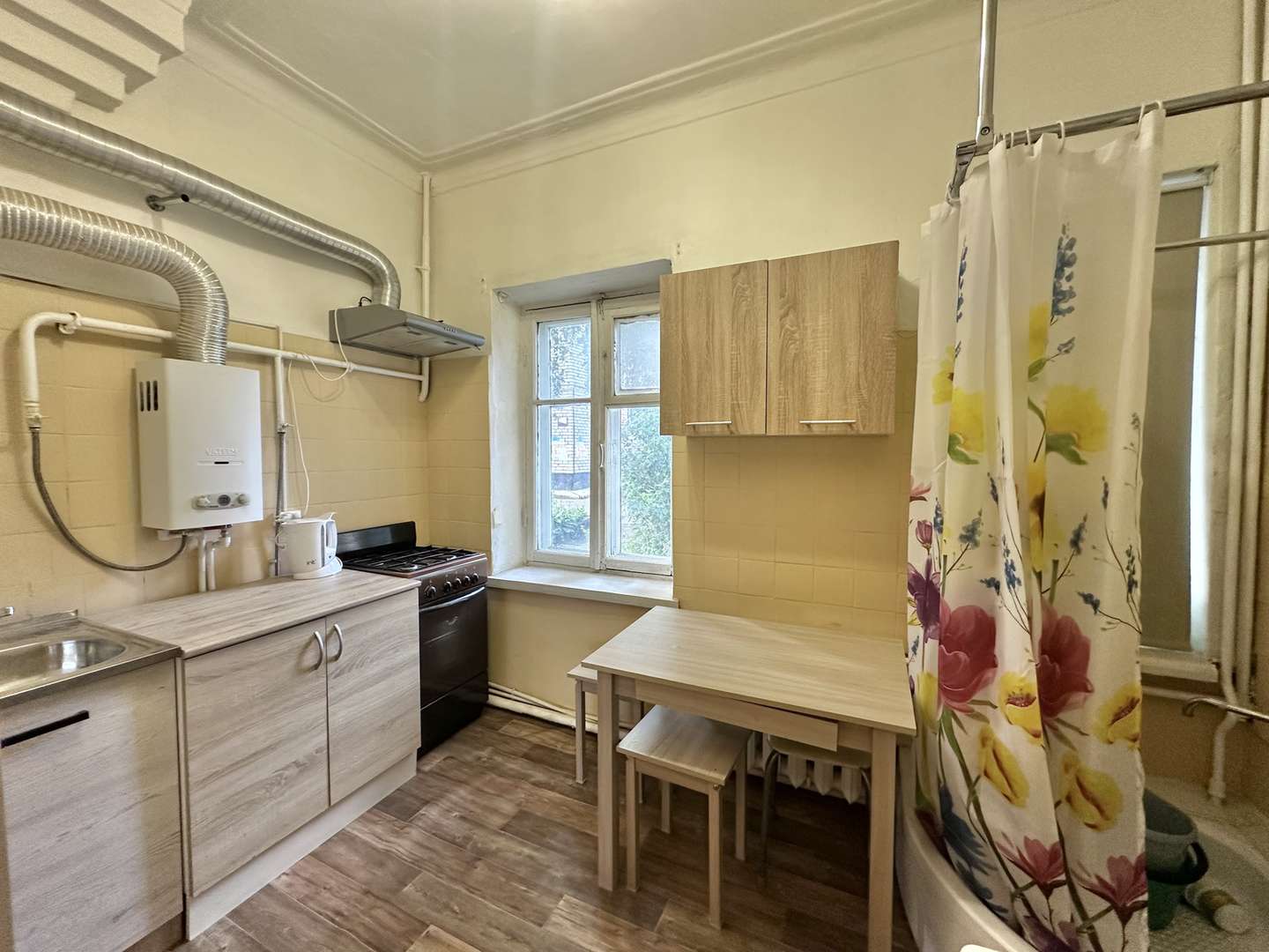 2-комнатная квартира, 43,2 м² — Красилова улица, 47