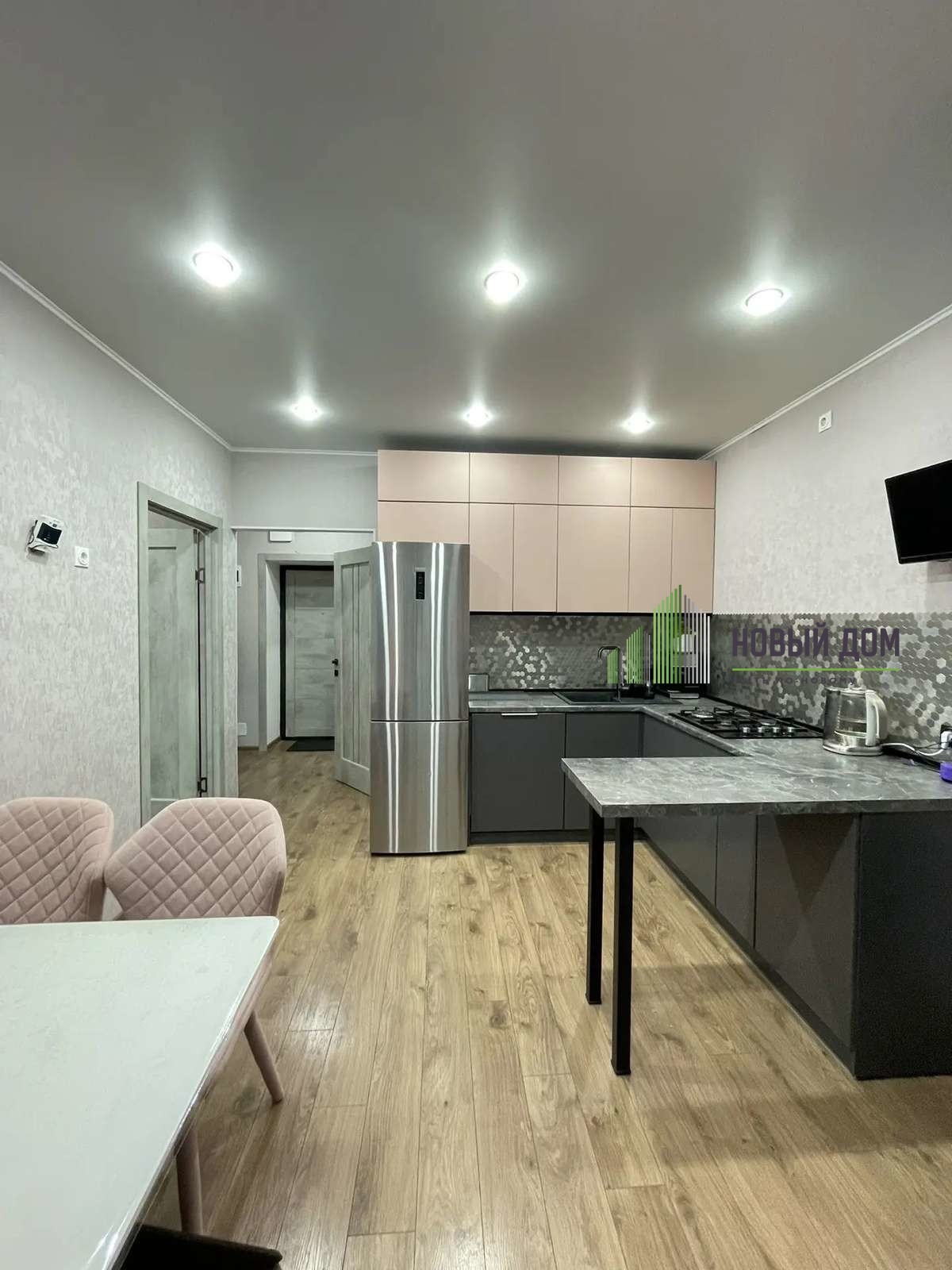 1-комнатная квартира, 36,3 м² — Бианки улица, 16