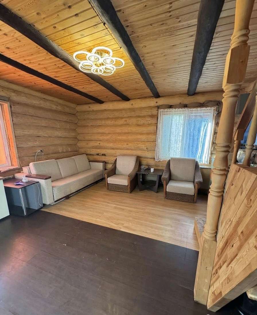 Дом, 76,5 м² — Строителей, 12