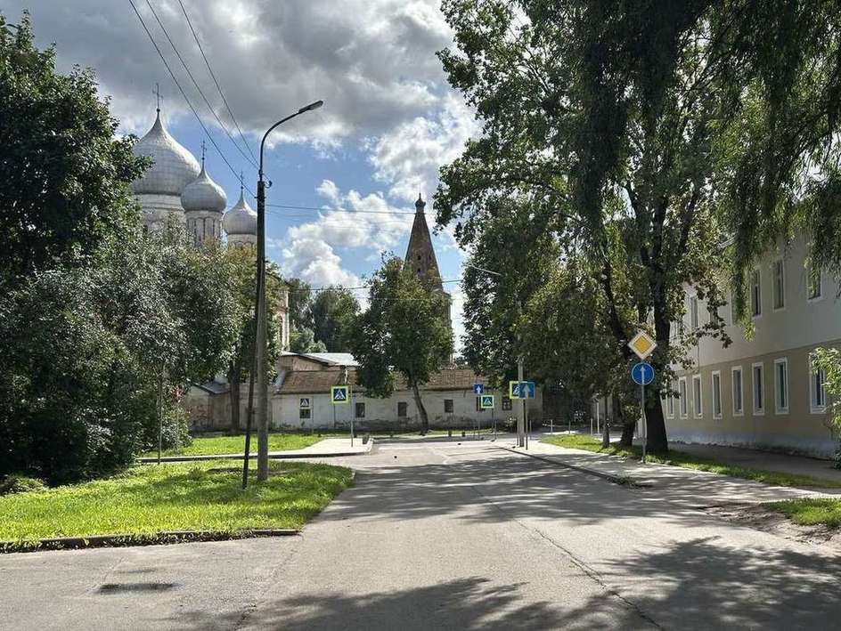 2-комнатная квартира, 43,2 м² — Красилова улица, 47