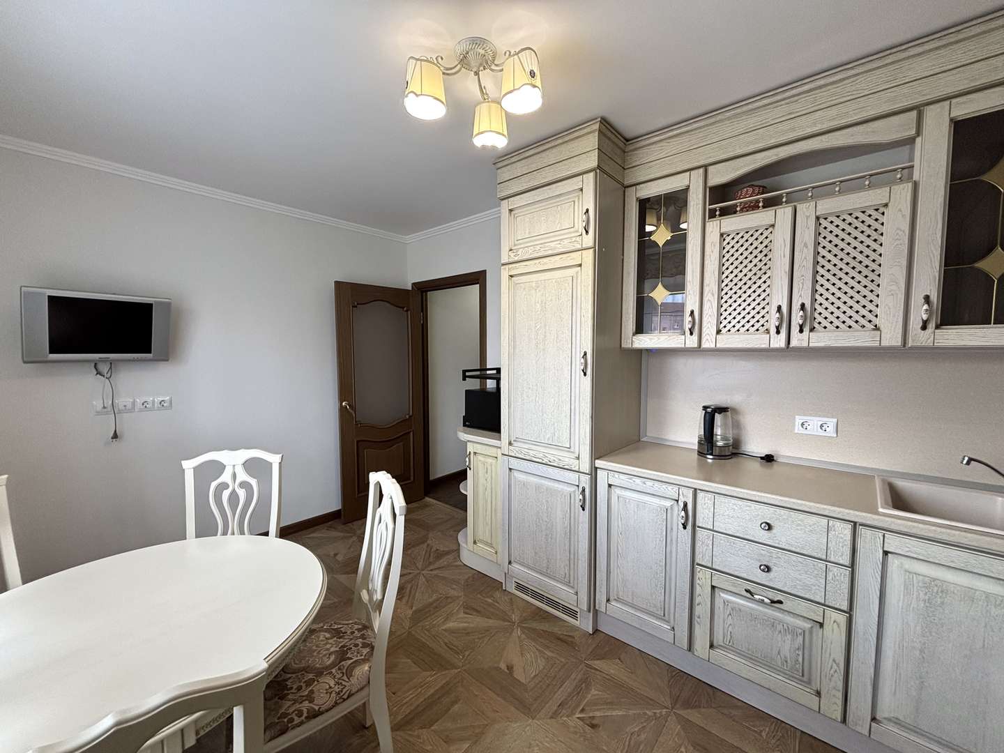 2-комнатная квартира, 63 м² — Каберова-Власьевская улица, 78