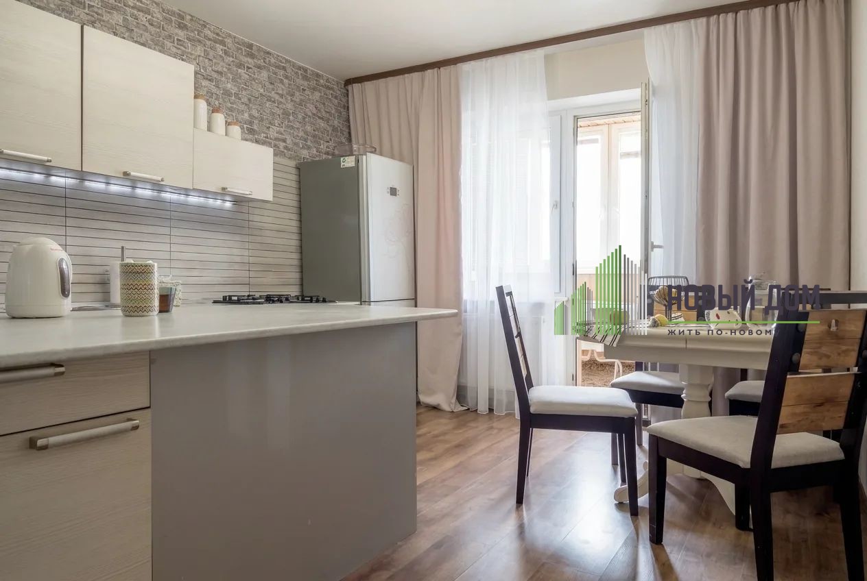 3-комнатная квартира, 75 м² — Батецкая улица, 21