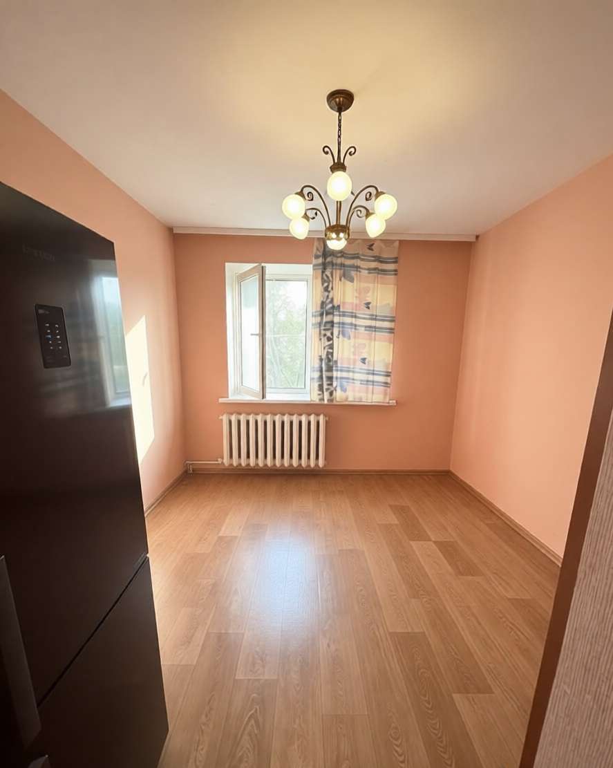 Комната, 17 м² — Саши Устинова улица, 3